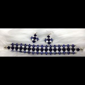 Palace bracelet with matching earrings